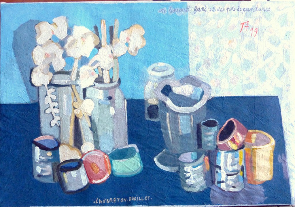 bouquet et pots de peinture